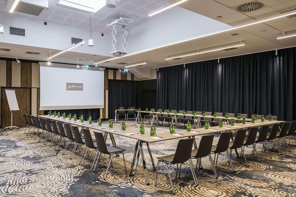 Radisson Blu Hotel. סופוט מתקנים תמונה
