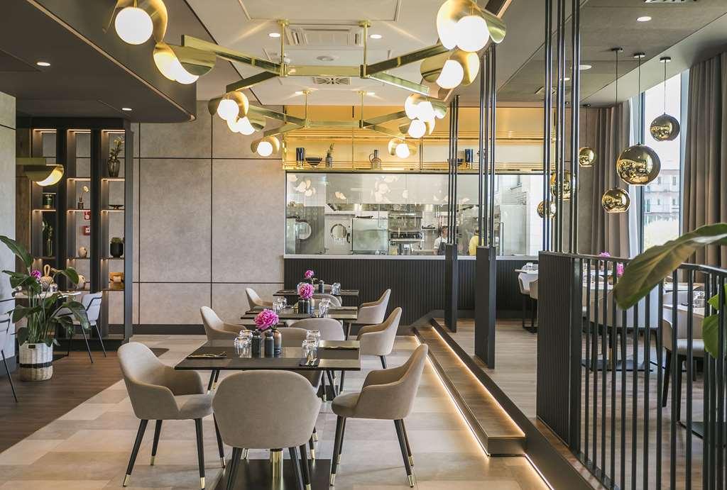 Radisson Blu Hotel. סופוט מסעדה תמונה